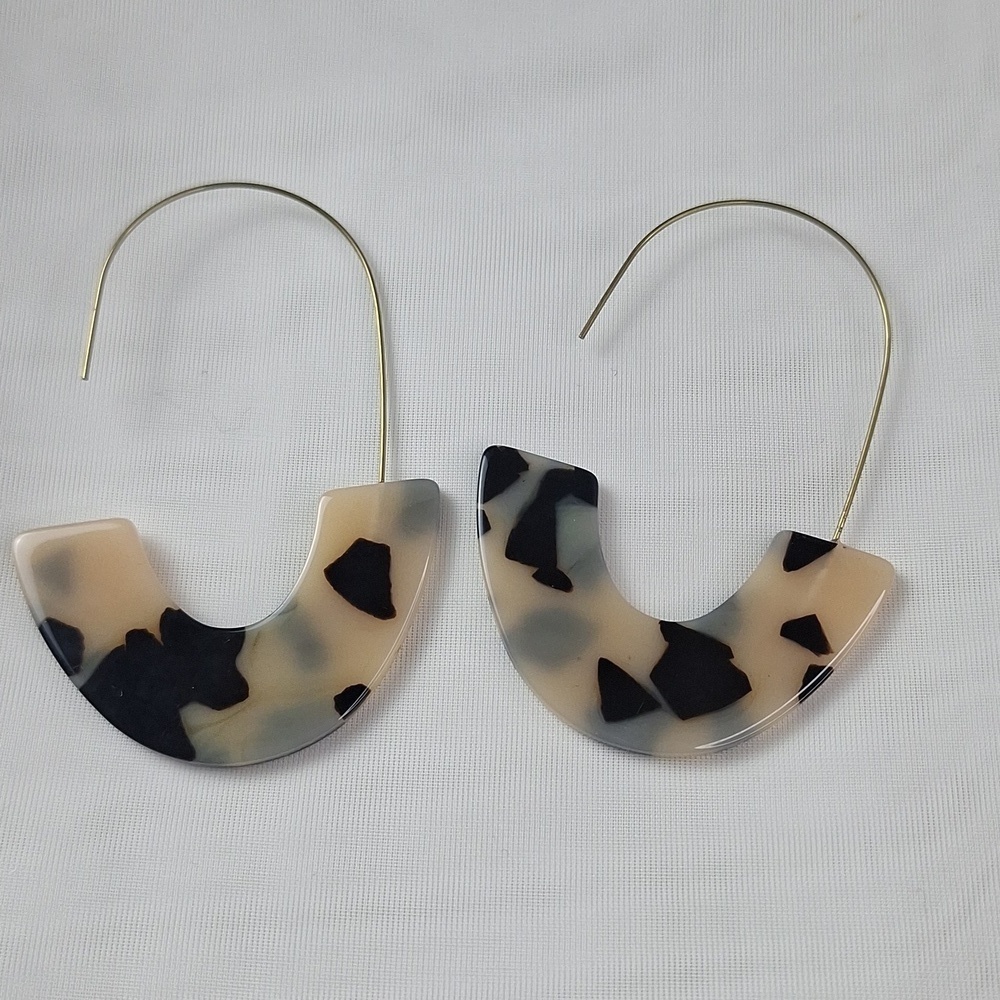 Tortoiseshell Black And Cream Crescent Hoop Earrings - Picture 2 of 5